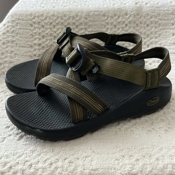 Chaco | Shoes | Chaco Sandals Green And Black Mens Size 9  display picture 2